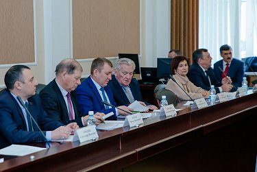 Путь к развитию – взаимодействие науки и практики